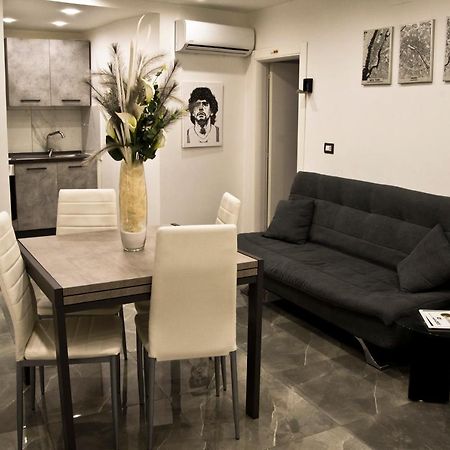 Suite Napoli Sotterranea Con Jacuzzi Εξωτερικό φωτογραφία