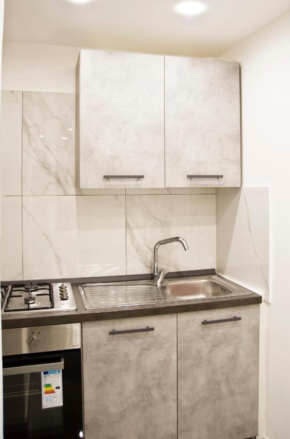 Suite Napoli Sotterranea Con Jacuzzi Εξωτερικό φωτογραφία