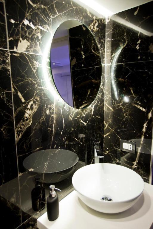 Suite Napoli Sotterranea Con Jacuzzi Εξωτερικό φωτογραφία