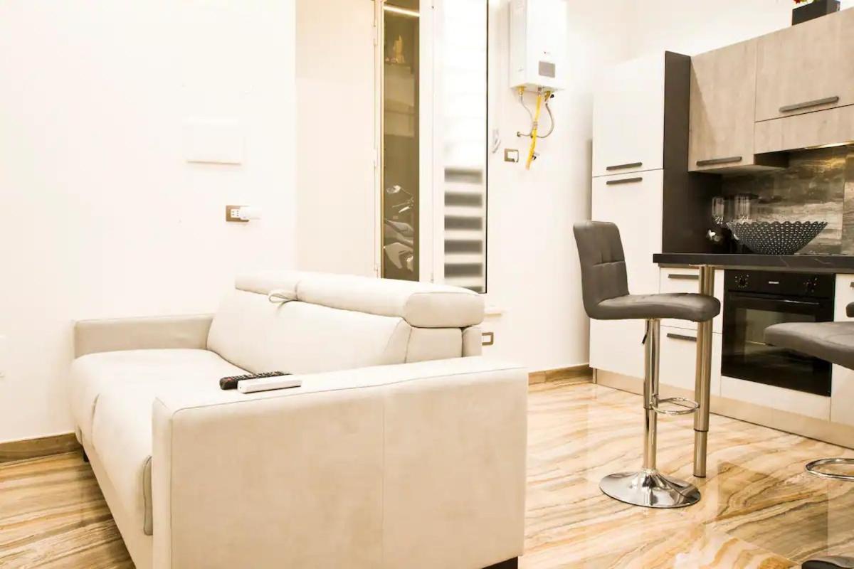 Suite Napoli Sotterranea Con Jacuzzi Εξωτερικό φωτογραφία